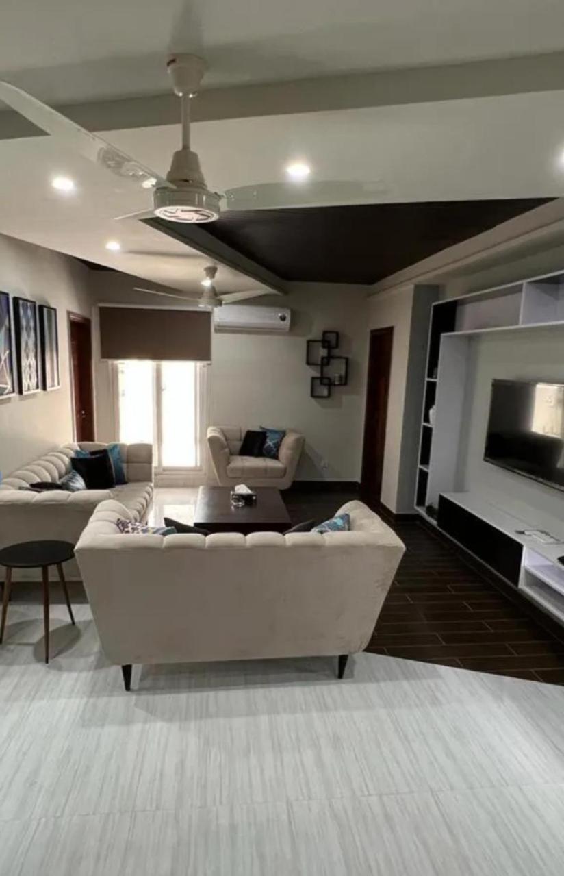 Furnished One-Bedroom Apartment For Rent Lahore Eksteriør bilde